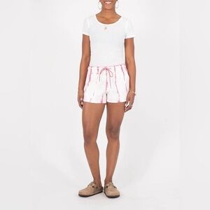 LEVEL 99 TORI SHORT
Pink Tie Dye
